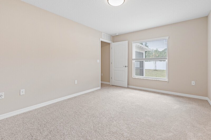 FULLY FENCED, LIKE NEW 4/3/2 ON A QUIET CUL-DE-SAC property image