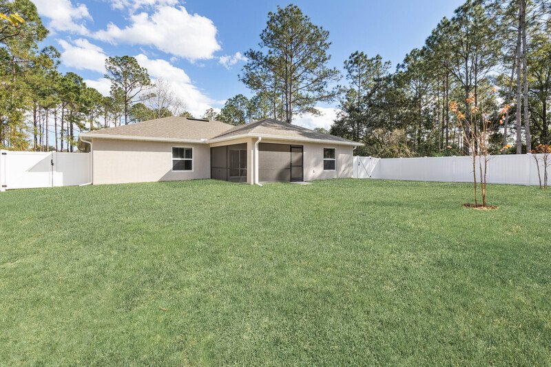 FULLY FENCED, LIKE NEW 4/3/2 ON A QUIET CUL-DE-SAC property image