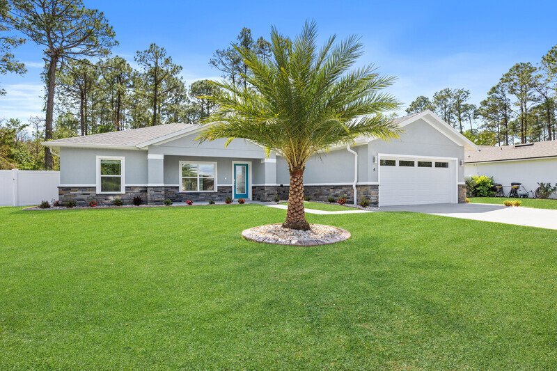 FULLY FENCED, BRAND NEW, CUSTOM BUILT 3/2/2 ON A CUL DE SAC IN DESIRABLE QUAIL HOLLOW property image