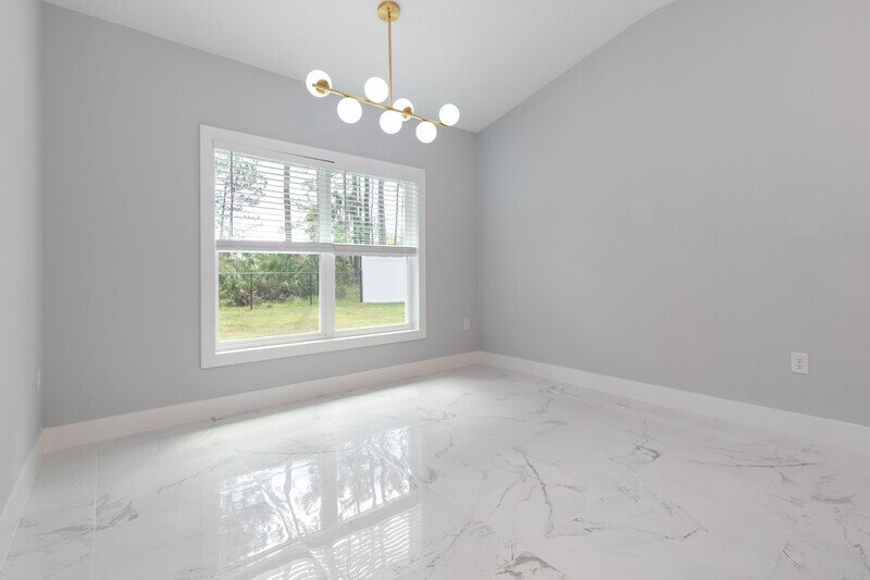 FULLY FENCED, BRAND NEW, CUSTOM BUILT 3/2/2 ON A CUL DE SAC IN DESIRABLE QUAIL HOLLOW property image