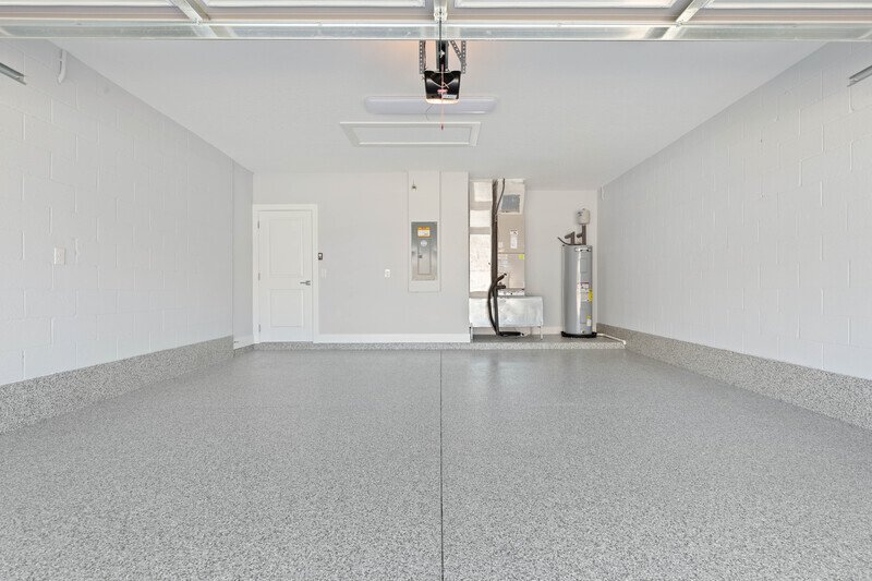 FULLY FENCED, BRAND NEW, CUSTOM BUILT 3/2/2 ON A CUL DE SAC IN DESIRABLE QUAIL HOLLOW property image