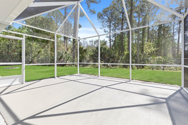 FULLY FENCED, BRAND NEW, CUSTOM BUILT 3/2/2 ON A CUL DE SAC IN DESIRABLE QUAIL HOLLOW property image