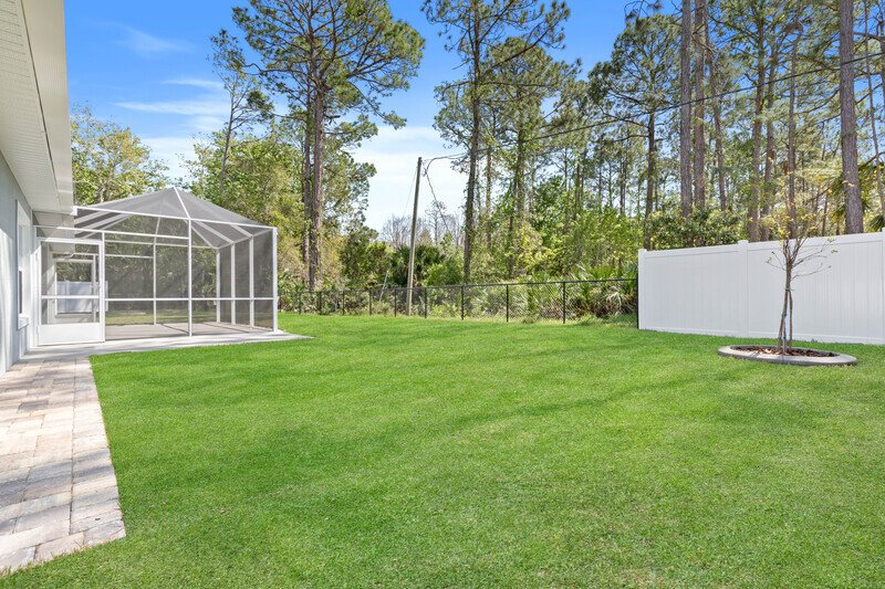 FULLY FENCED, BRAND NEW, CUSTOM BUILT 3/2/2 ON A CUL DE SAC IN DESIRABLE QUAIL HOLLOW property image