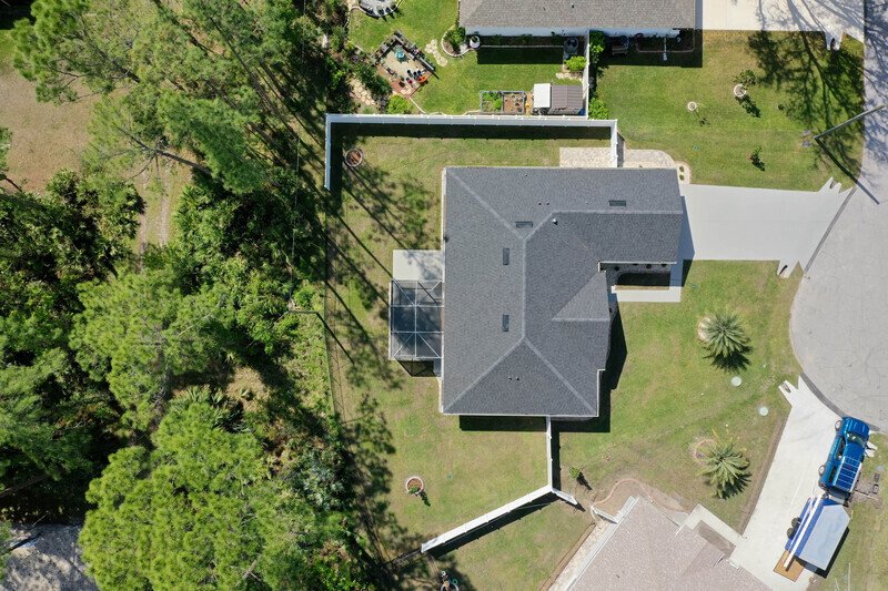 FULLY FENCED, BRAND NEW, CUSTOM BUILT 3/2/2 ON A CUL DE SAC IN DESIRABLE QUAIL HOLLOW property image