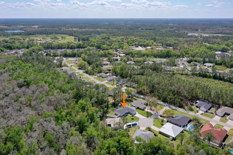 FULLY FENCED, BRAND NEW, CUSTOM BUILT 3/2/2 ON A CUL DE SAC IN DESIRABLE QUAIL HOLLOW property image