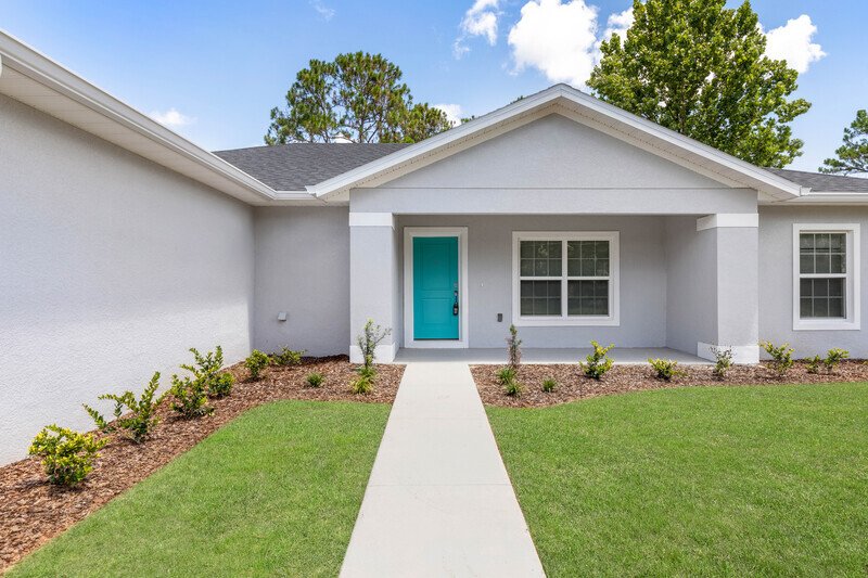 FULLY FENCED, LIKE NEW 3/2/2 IN POPULAR PINE GROVE property image