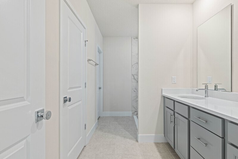 FULLY FENCED, LIKE NEW 3/2/2 IN POPULAR PINE GROVE property image