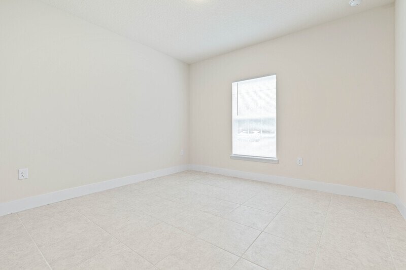 FULLY FENCED, LIKE NEW 3/2/2 IN POPULAR PINE GROVE property image