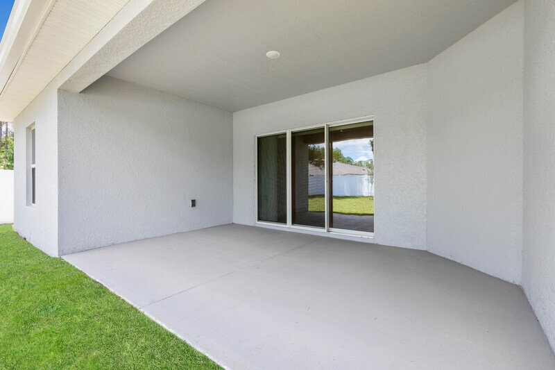 FULLY FENCED, LIKE NEW 3/2/2 IN POPULAR PINE GROVE property image