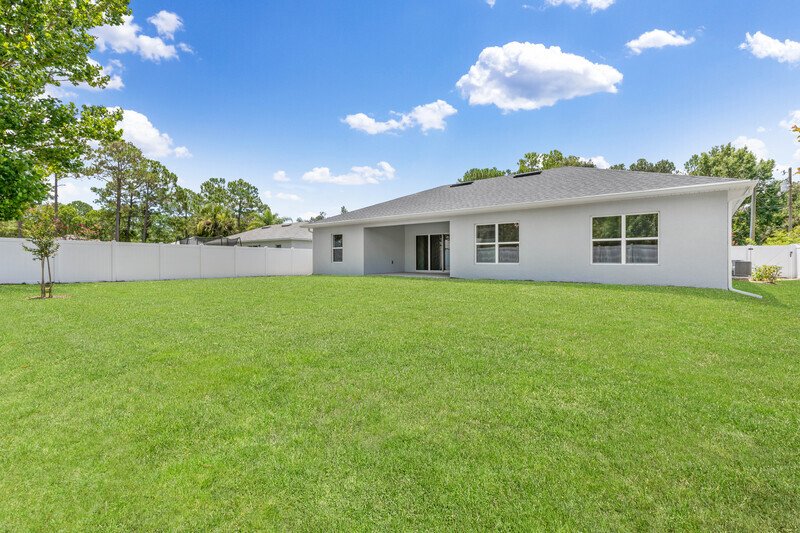 FULLY FENCED, LIKE NEW 3/2/2 IN POPULAR PINE GROVE property image