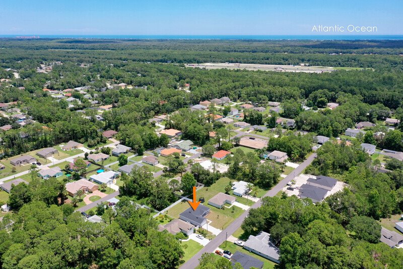 FULLY FENCED, LIKE NEW 3/2/2 IN POPULAR PINE GROVE property image