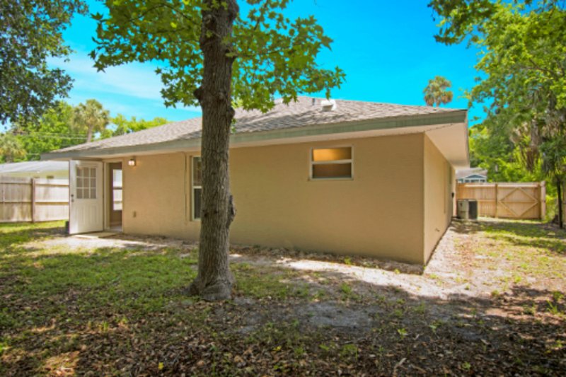 FULLY FENCED 3/2 IN THE HEART OF DAYTONA BEACH property image