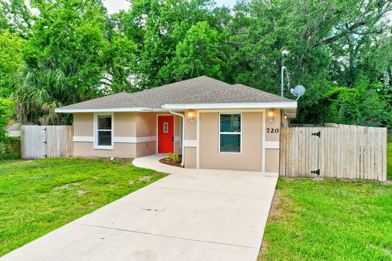 FULLY FENCED 3/2 IN THE HEART OF DAYTONA BEACH property image