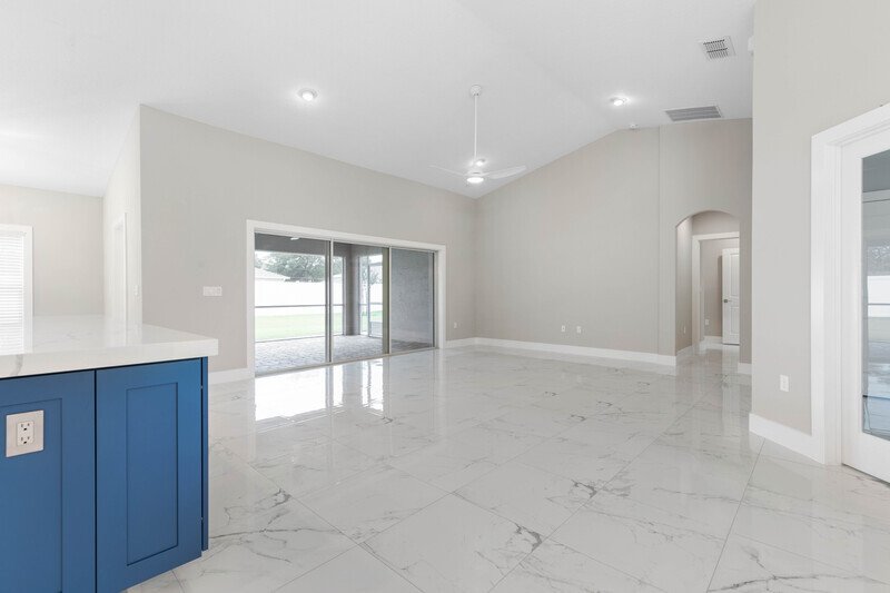 LIKE NEW, CUSTOM BUILT, FULLY FENCED 4/2/2 IN DESIRABLE PINE LAKES property image