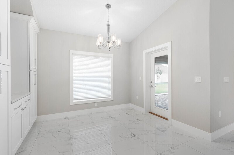 LIKE NEW, CUSTOM BUILT, FULLY FENCED 4/2/2 IN DESIRABLE PINE LAKES property image