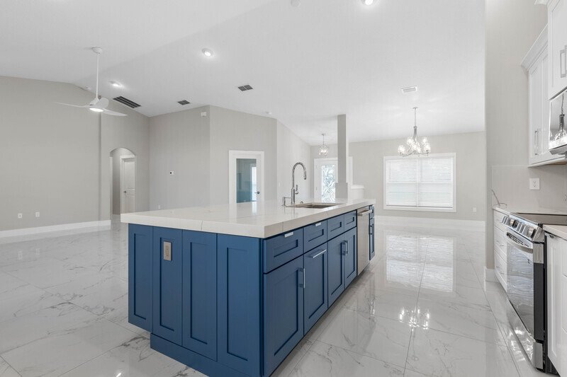 LIKE NEW, CUSTOM BUILT, FULLY FENCED 4/2/2 IN DESIRABLE PINE LAKES property image