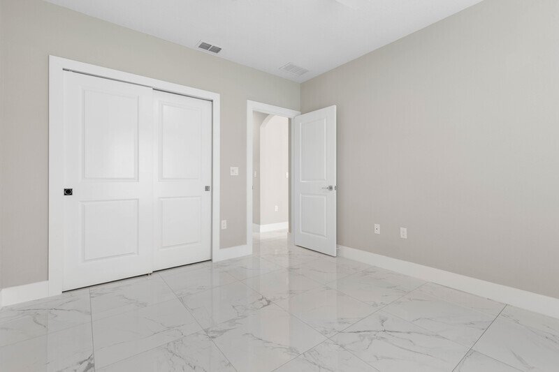 LIKE NEW, CUSTOM BUILT, FULLY FENCED 4/2/2 IN DESIRABLE PINE LAKES property image