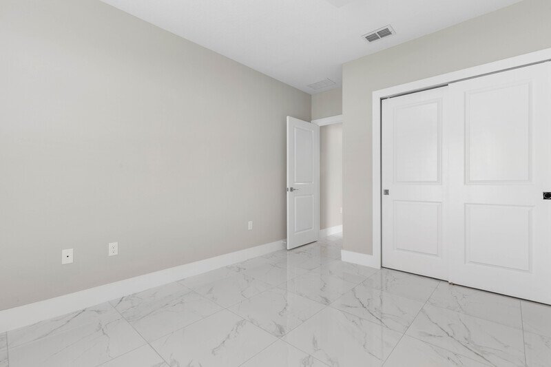 LIKE NEW, CUSTOM BUILT, FULLY FENCED 4/2/2 IN DESIRABLE PINE LAKES property image