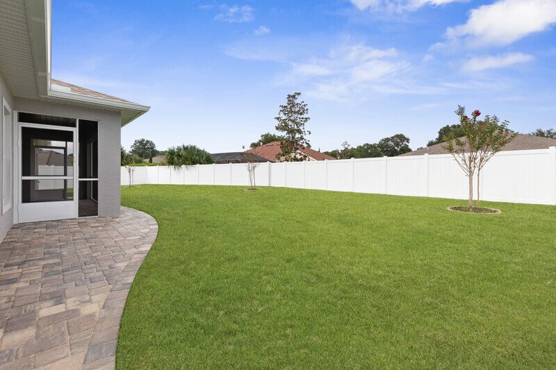 LIKE NEW, CUSTOM BUILT, FULLY FENCED 4/2/2 IN DESIRABLE PINE LAKES property image