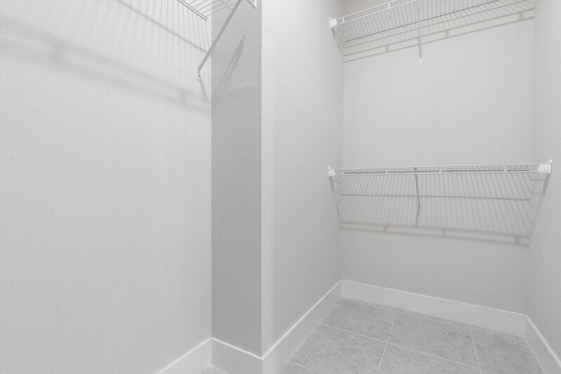FULLY FENCED 3/2/2 ON A CUL DE SAC IN BEAUTIFUL QUAIL HOLLOW property image