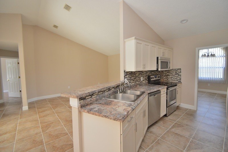 FULLY FENCED POOL HOME 3+DEN/2.5/2 IN DESIRABLE INDIAN TRAILS property image