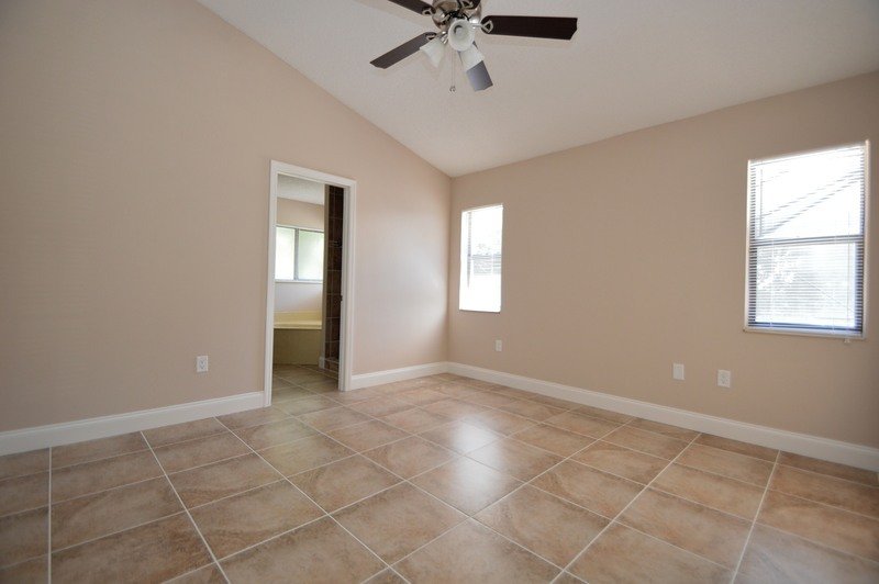 FULLY FENCED POOL HOME 3+DEN/2.5/2 IN DESIRABLE INDIAN TRAILS property image