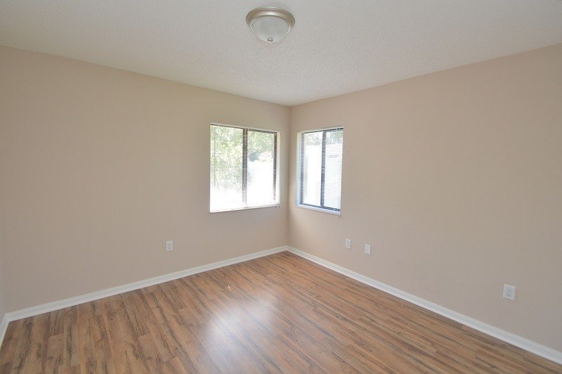 FULLY FENCED POOL HOME 3+DEN/2.5/2 IN DESIRABLE INDIAN TRAILS property image