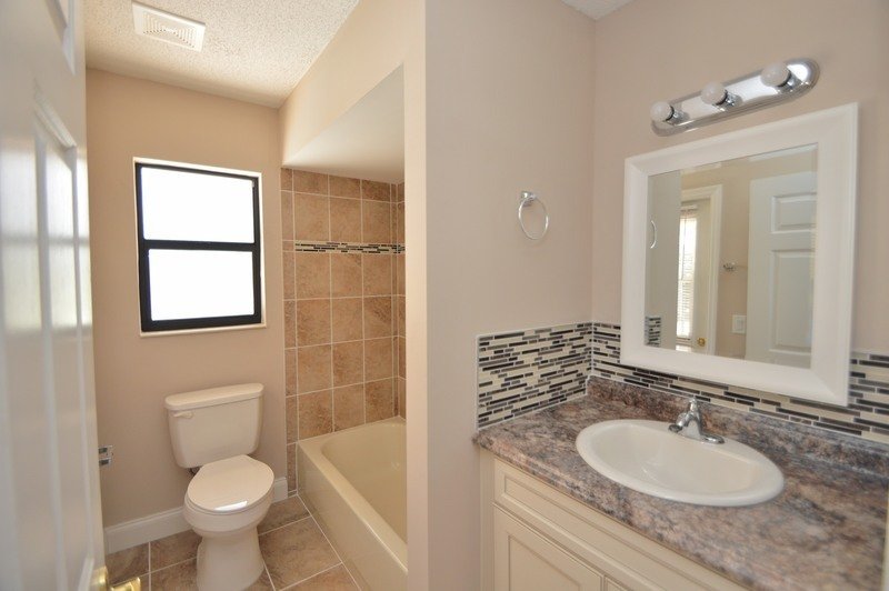 FULLY FENCED POOL HOME 3+DEN/2.5/2 IN DESIRABLE INDIAN TRAILS property image