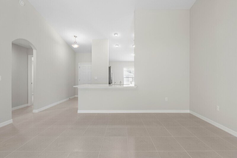 FULLY FENCED, BRAND NEW 4/2/2 IN POPULAR BELLE TERRE property image