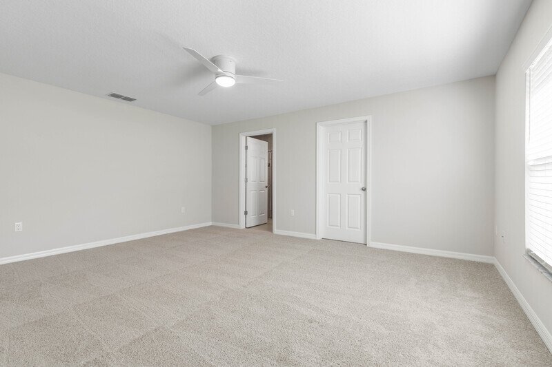 FULLY FENCED, BRAND NEW 4/2/2 IN POPULAR BELLE TERRE property image