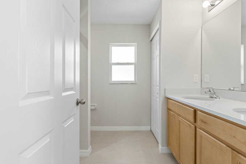 FULLY FENCED, BRAND NEW 4/2/2 IN POPULAR BELLE TERRE property image