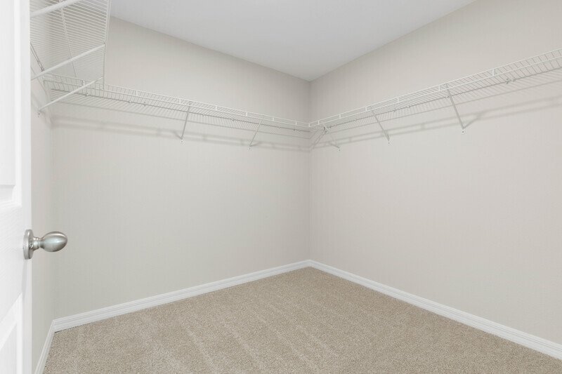 FULLY FENCED, BRAND NEW 4/2/2 IN POPULAR BELLE TERRE property image