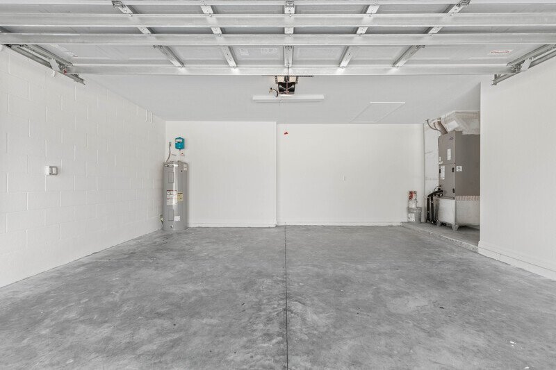 FULLY FENCED, BRAND NEW 4/2/2 IN POPULAR BELLE TERRE property image