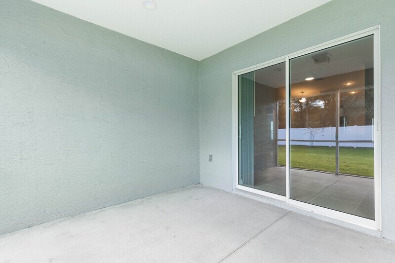 FULLY FENCED, BRAND NEW 4/2/2 IN POPULAR BELLE TERRE property image