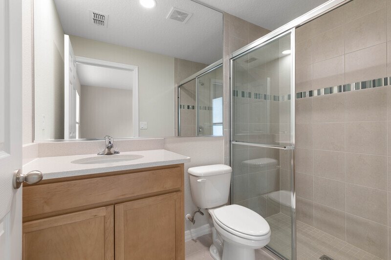 FULLY FENCED, LIKE NEW 3/2/1 TOWNHOUSE ON A CUL DE SAC IN BEAUTIFUL SEMINOLE WOODS property image