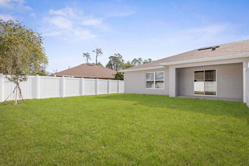 FULLY FENCED, LIKE NEW 3/2/1 TOWNHOUSE ON A CUL DE SAC IN BEAUTIFUL SEMINOLE WOODS property image