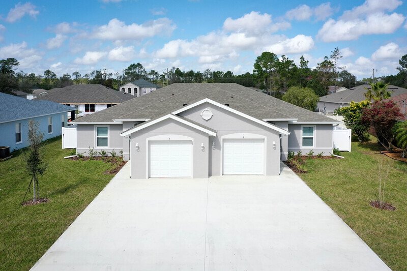 FULLY FENCED, LIKE NEW 3/2/1 TOWNHOUSE ON A CUL DE SAC IN BEAUTIFUL SEMINOLE WOODS property image