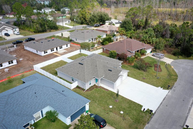 FULLY FENCED, LIKE NEW 3/2/1 TOWNHOUSE ON A CUL DE SAC IN BEAUTIFUL SEMINOLE WOODS property image