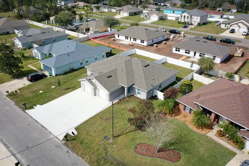 FULLY FENCED, LIKE NEW 3/2/1 TOWNHOUSE ON A CUL DE SAC IN BEAUTIFUL SEMINOLE WOODS property image