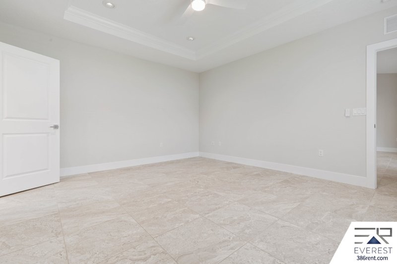 LIKE NEW, CUSTOM BUILT 4/3/2 IN BEAUTIFUL PINE LAKES property image