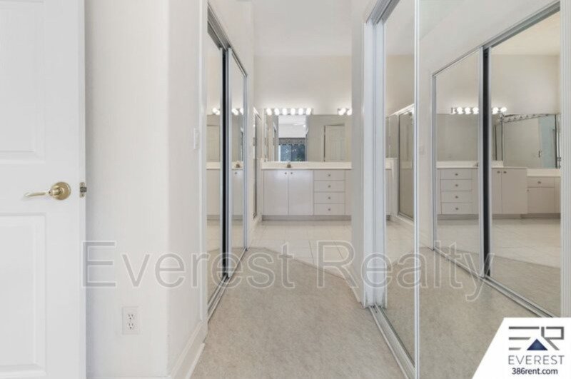 SPACIOUS 3/2.5/2 IN DESIRABLE STERLING CHASE NEIGHBORHOOD property image