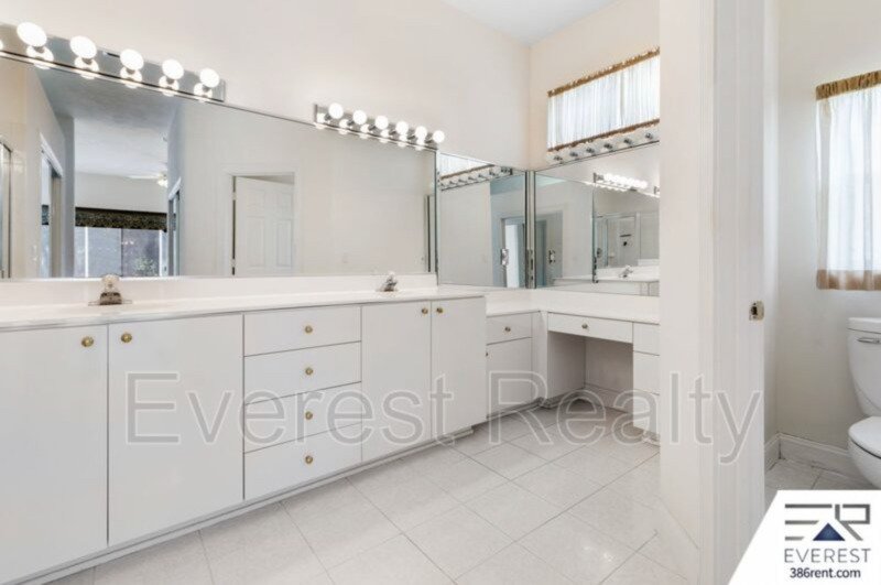 SPACIOUS 3/2.5/2 IN DESIRABLE STERLING CHASE NEIGHBORHOOD property image