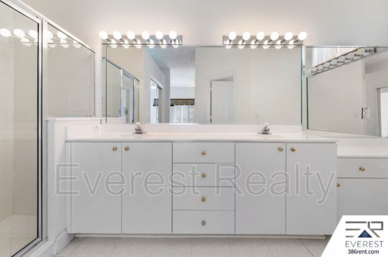 SPACIOUS 3/2.5/2 IN DESIRABLE STERLING CHASE NEIGHBORHOOD property image