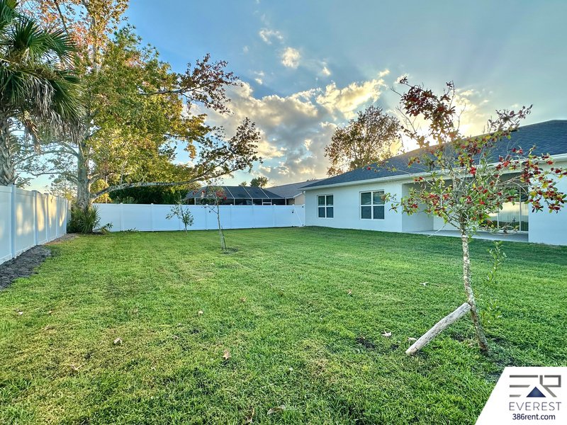 FULLY FENCED, UPGRADED 3/2/2 IN THE HEART OF PALM COAST property image