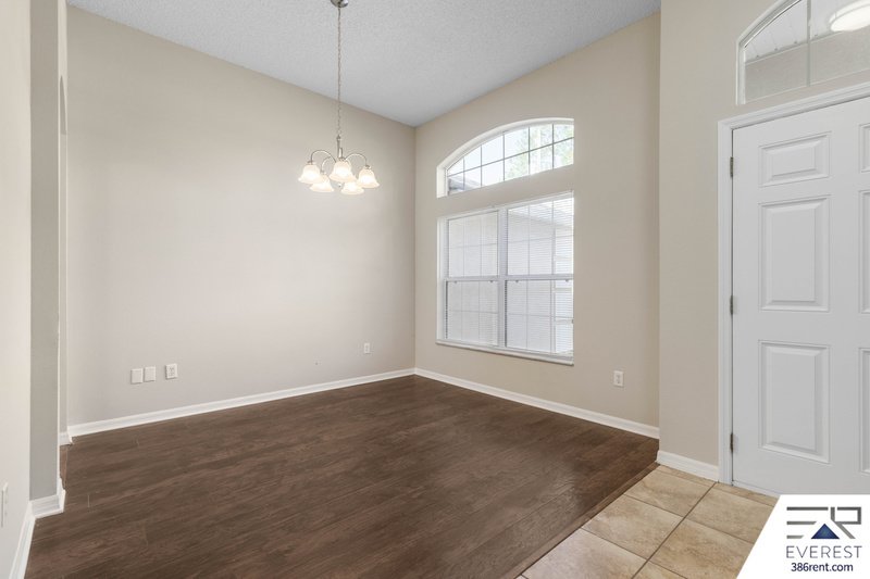 SPACIOUS 3/2/2 IN POPULAR PINE GROVE property image