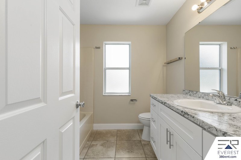 SPACIOUS 3/2/2 IN POPULAR PINE GROVE property image