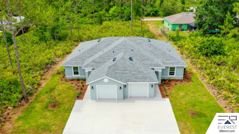 LIKE NEW 3/2/1 TOWNHOUSE IN BEAUTIFUL SEMINOLE WOODS property image