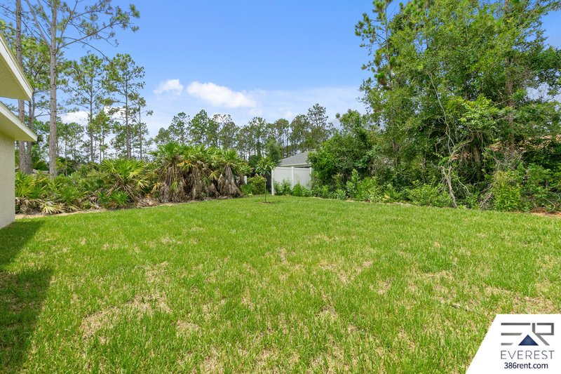 LIKE NEW 3/2/1 TOWNHOUSE IN BEAUTIFUL SEMINOLE WOODS property image