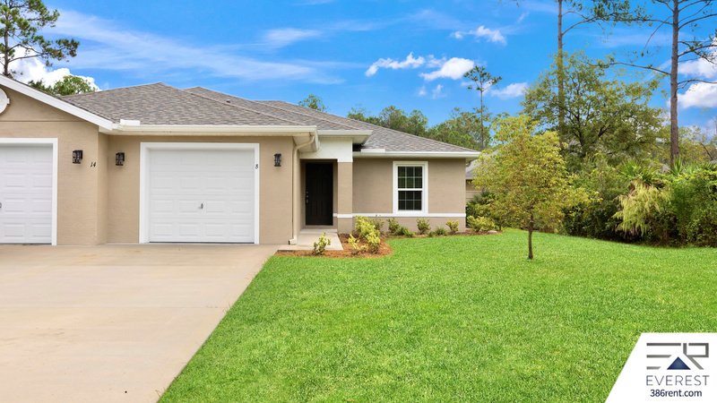 LIKE NEW 3/2/1 TOWNHOUSE IN BEAUTIFUL SEMINOLE WOODS property image