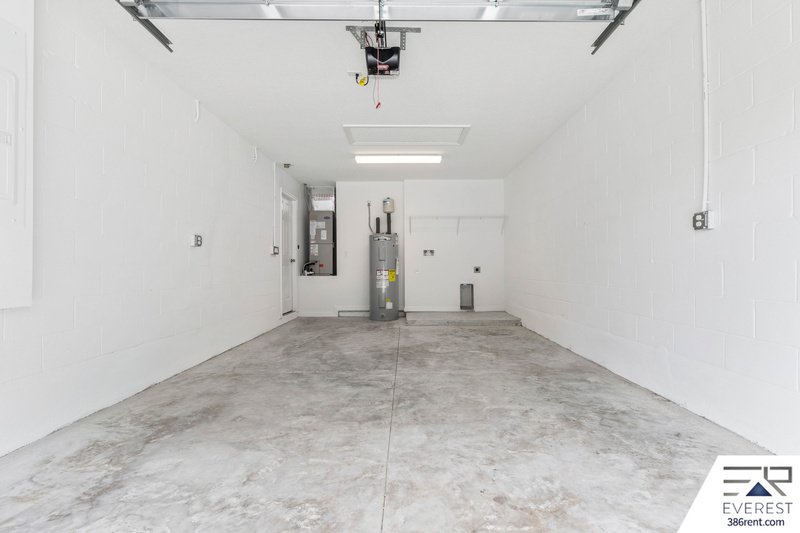 LIKE NEW 3/2/1 TOWNHOUSE IN BEAUTIFUL SEMINOLE WOODS property image